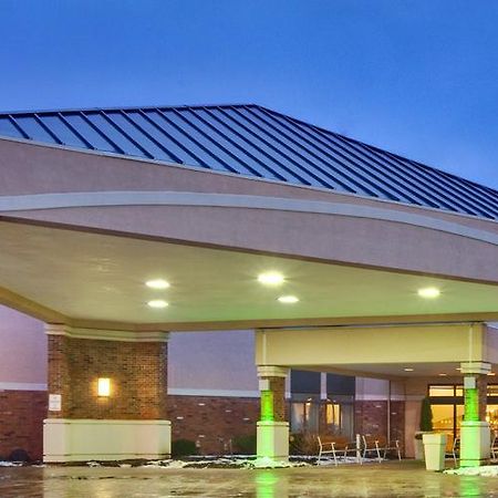 Ramada Plaza Rochester Airport Εξωτερικό φωτογραφία