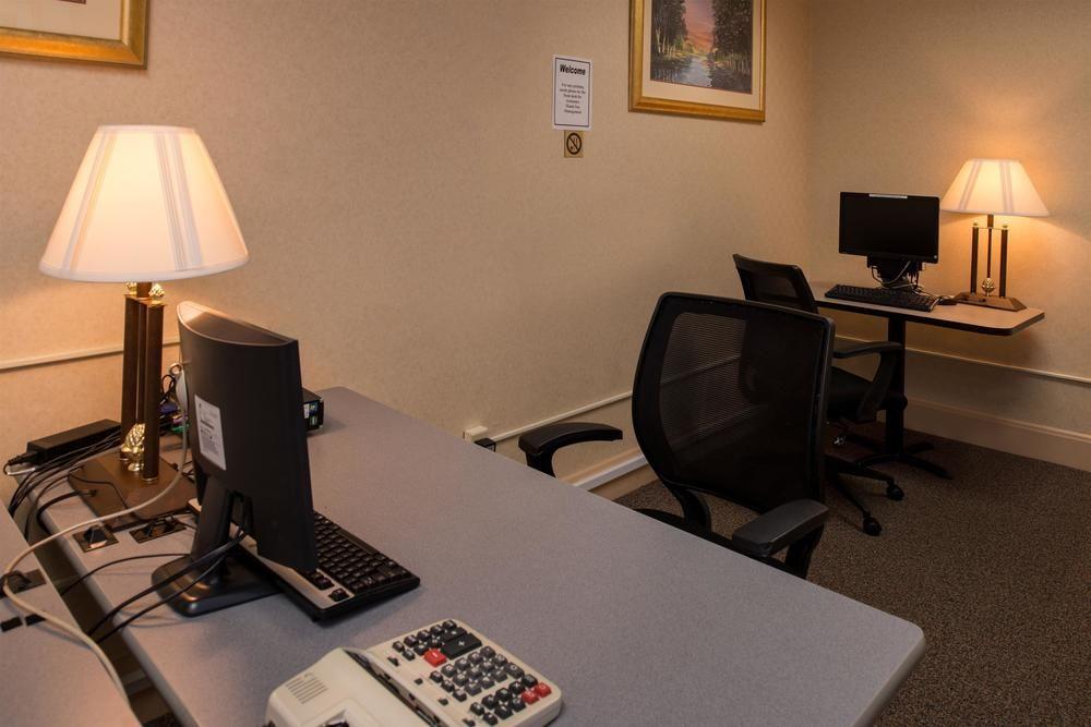 Ramada Plaza Rochester Airport Εξωτερικό φωτογραφία