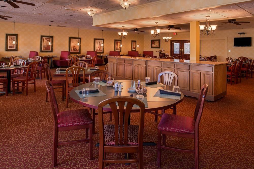 Ramada Plaza Rochester Airport Εξωτερικό φωτογραφία