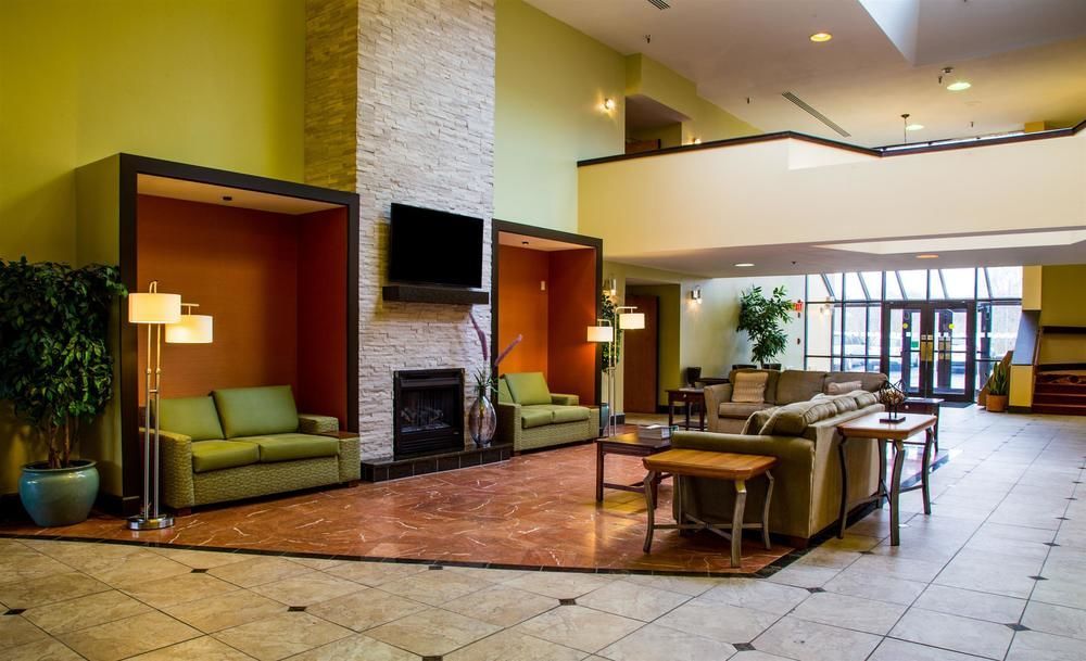 Ramada Plaza Rochester Airport Εξωτερικό φωτογραφία