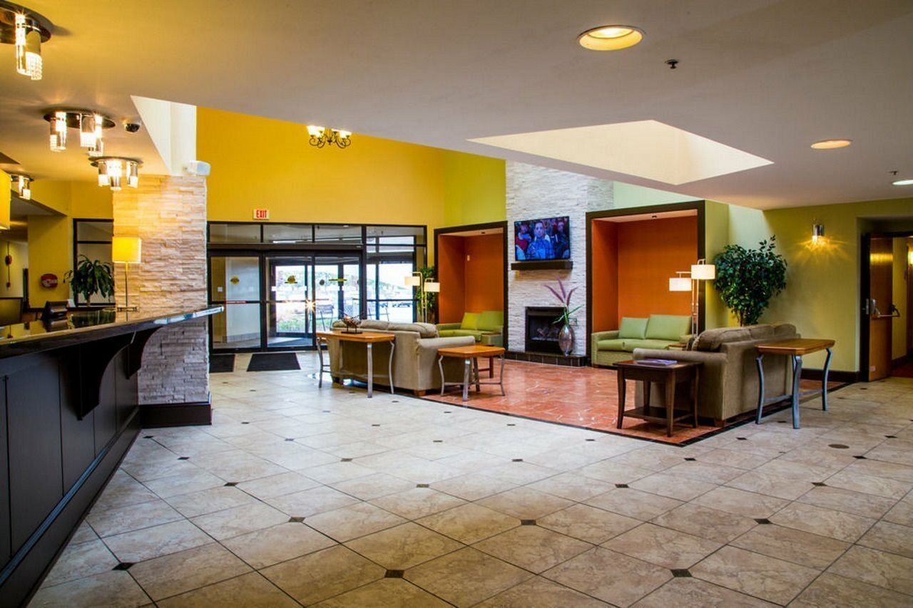 Ramada Plaza Rochester Airport Εξωτερικό φωτογραφία